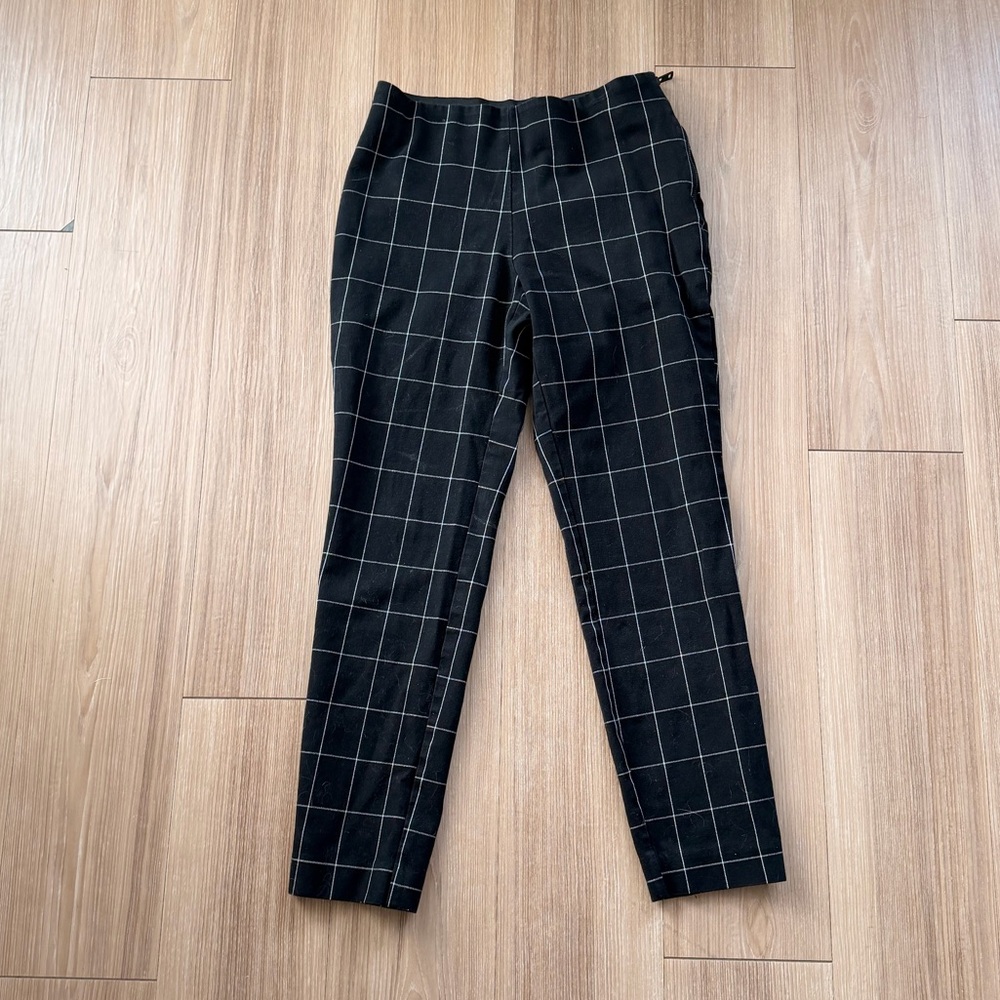 A Nee Day Ankle Cropped Plaid Pants